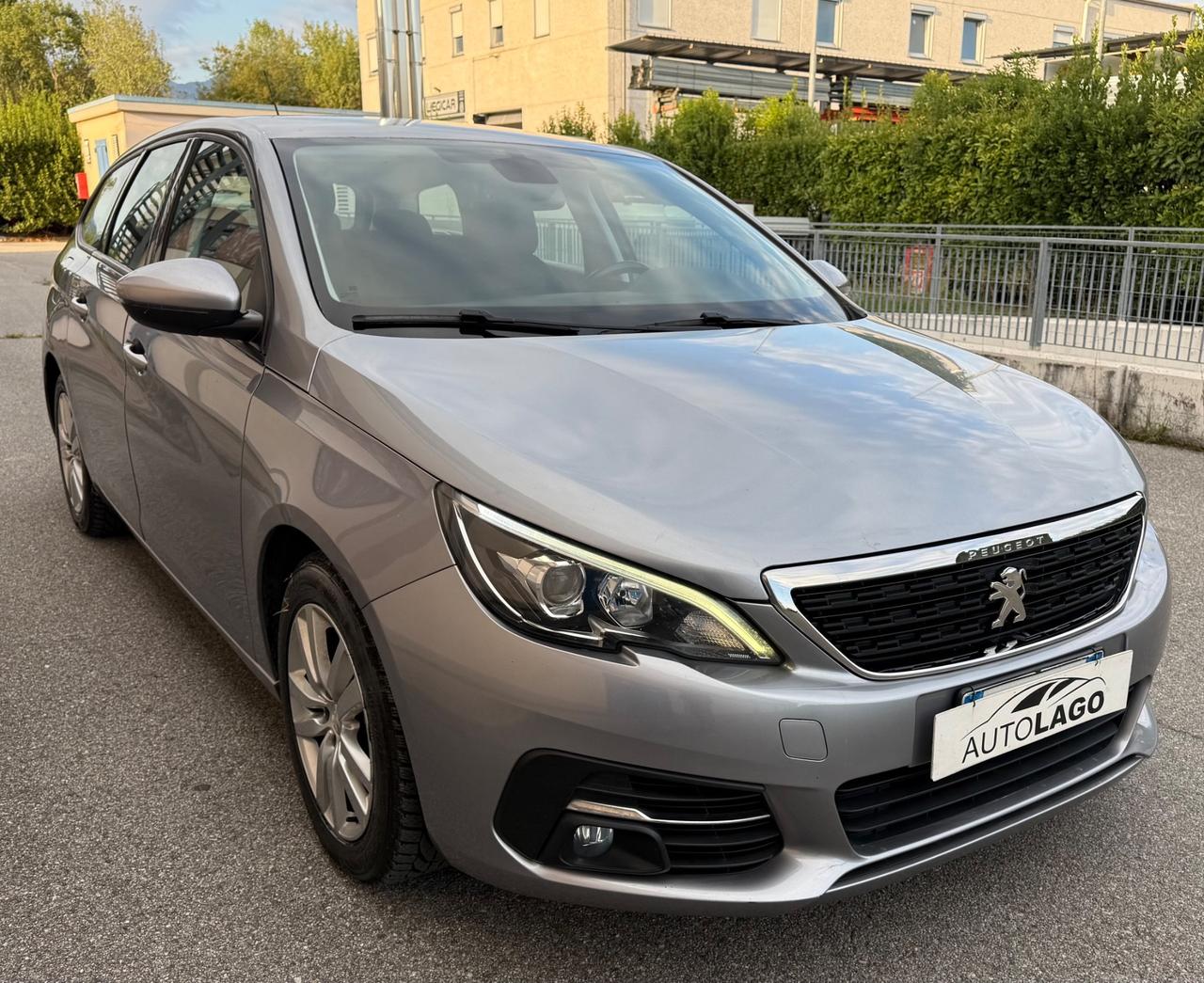 Peugeot 308 BlueHDi 120 S&S Allure