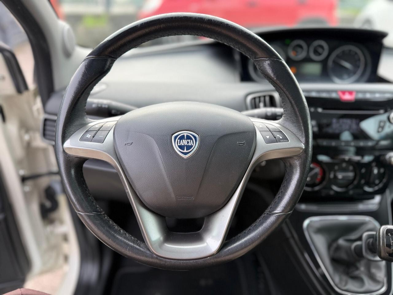 Lancia Ypsilon 1.2 69 CV S&S Platinum