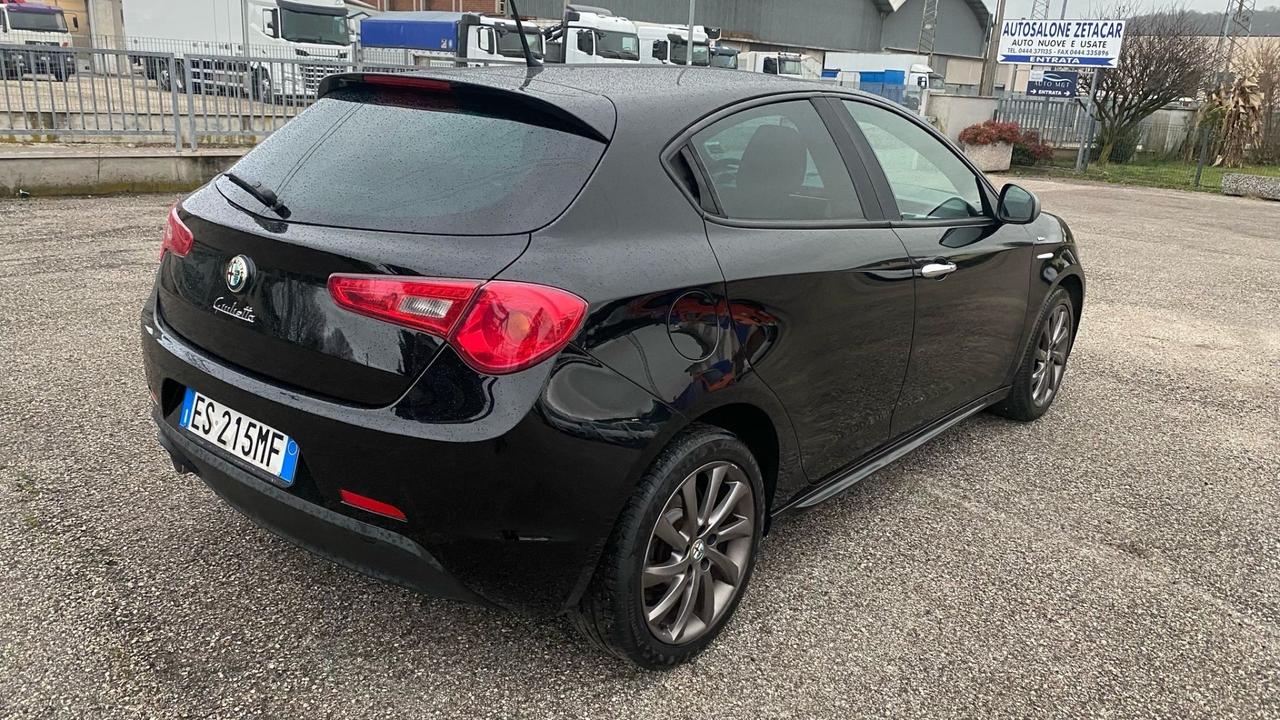 Alfa Romeo Giulietta 1.6 JTDm-2 105 CV Veloce