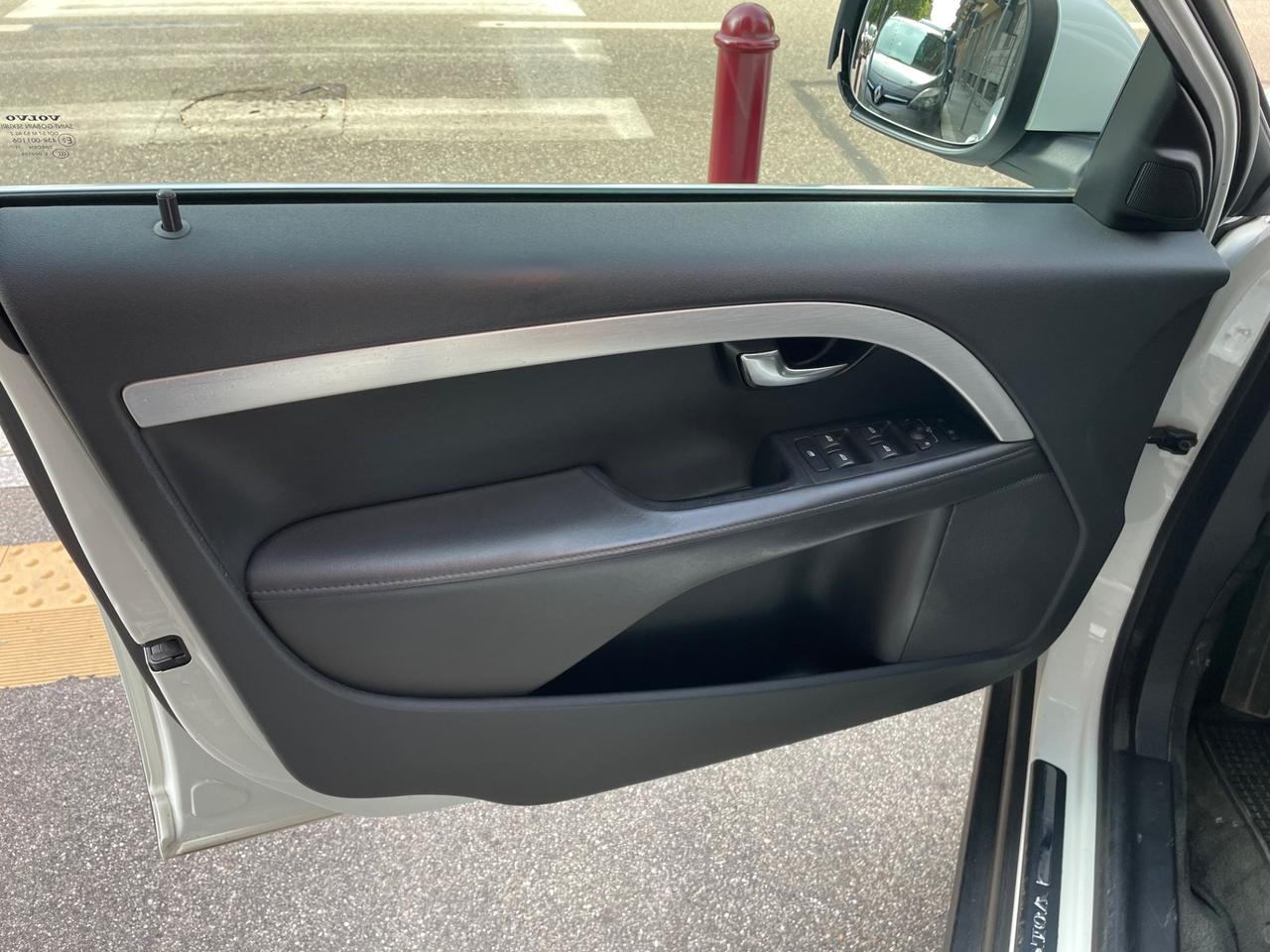 Volvo XC70 D5 AWD Geartronic Summum/GARANZIA