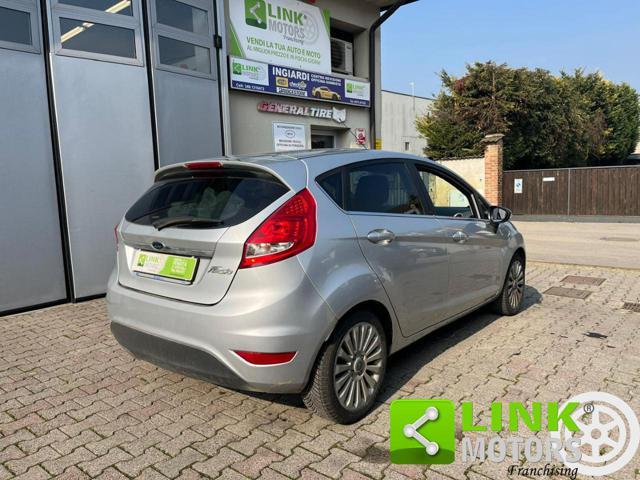 FORD Fiesta + 1.2 82CV 5 porte