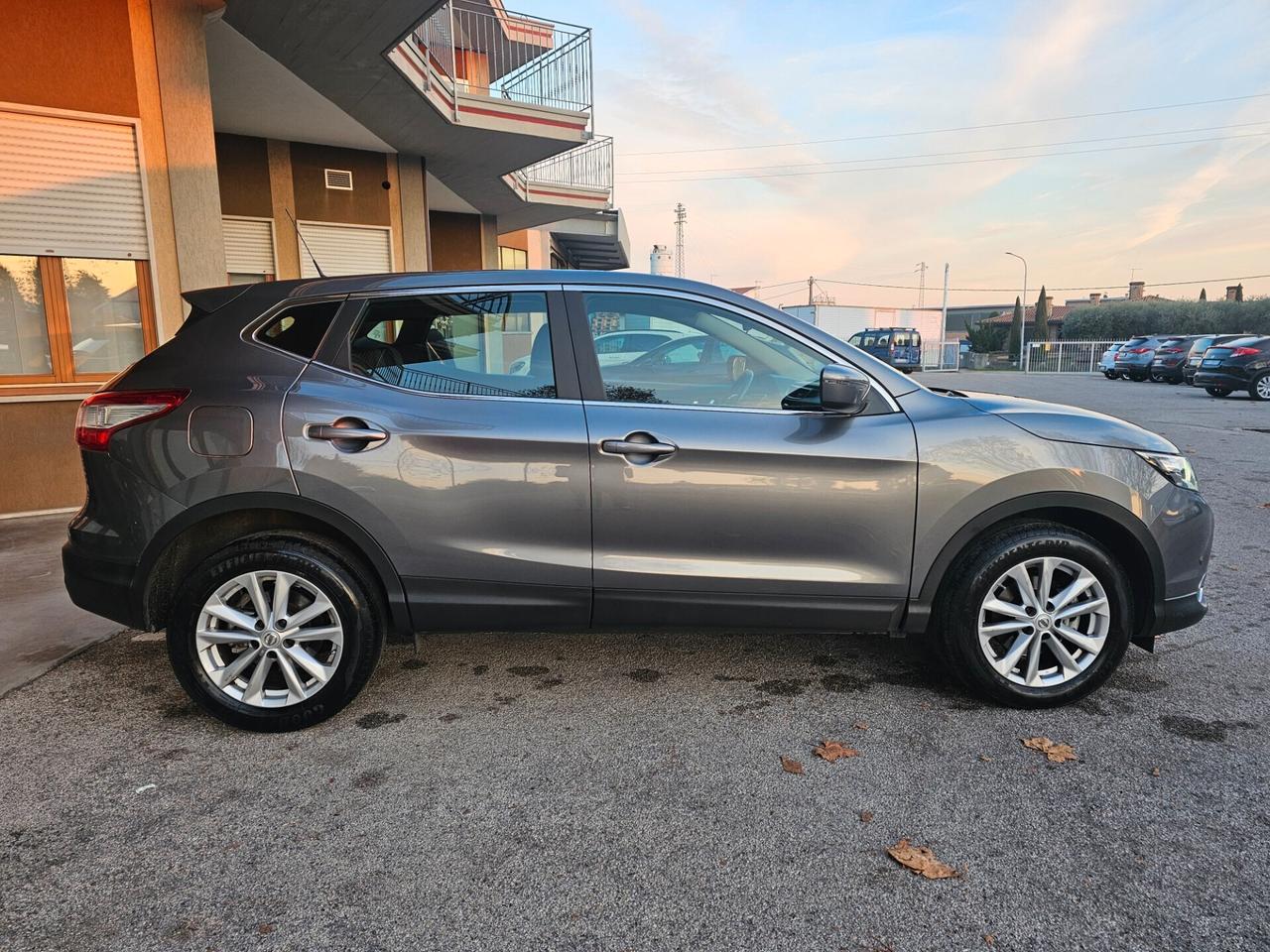 Nissan Qashqai 1.2 Benzina- 48000Km