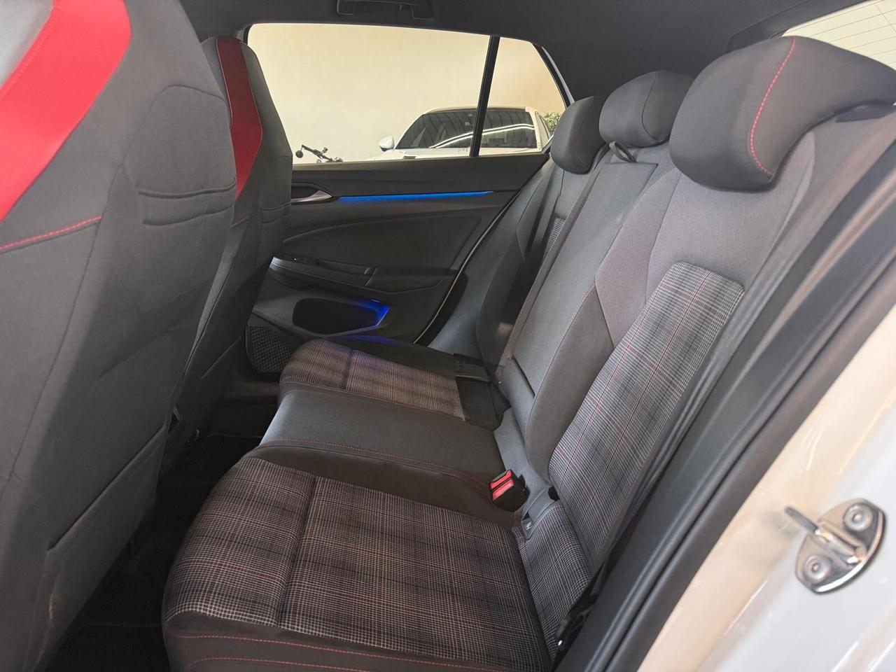 Volkswagen Golf GTI 8 245CV