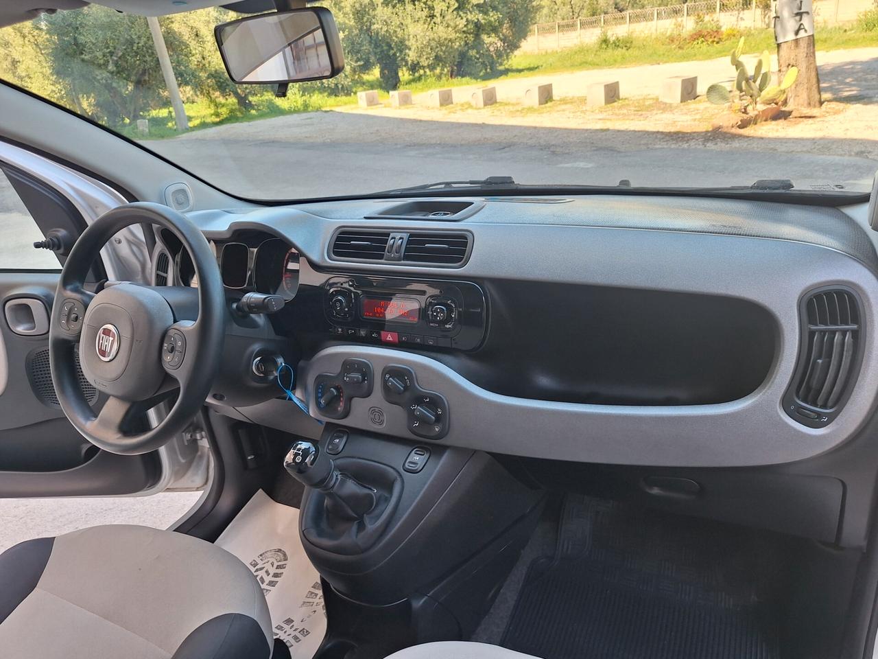 Fiat Panda 1.2 Lounge BLUE&ME SENSORI 2013