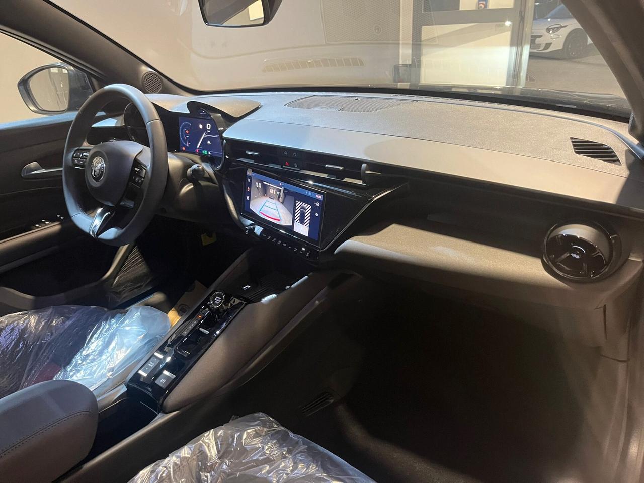 Alfa Romeo Junior 1.2 ibrida Speciale 136cv edct6