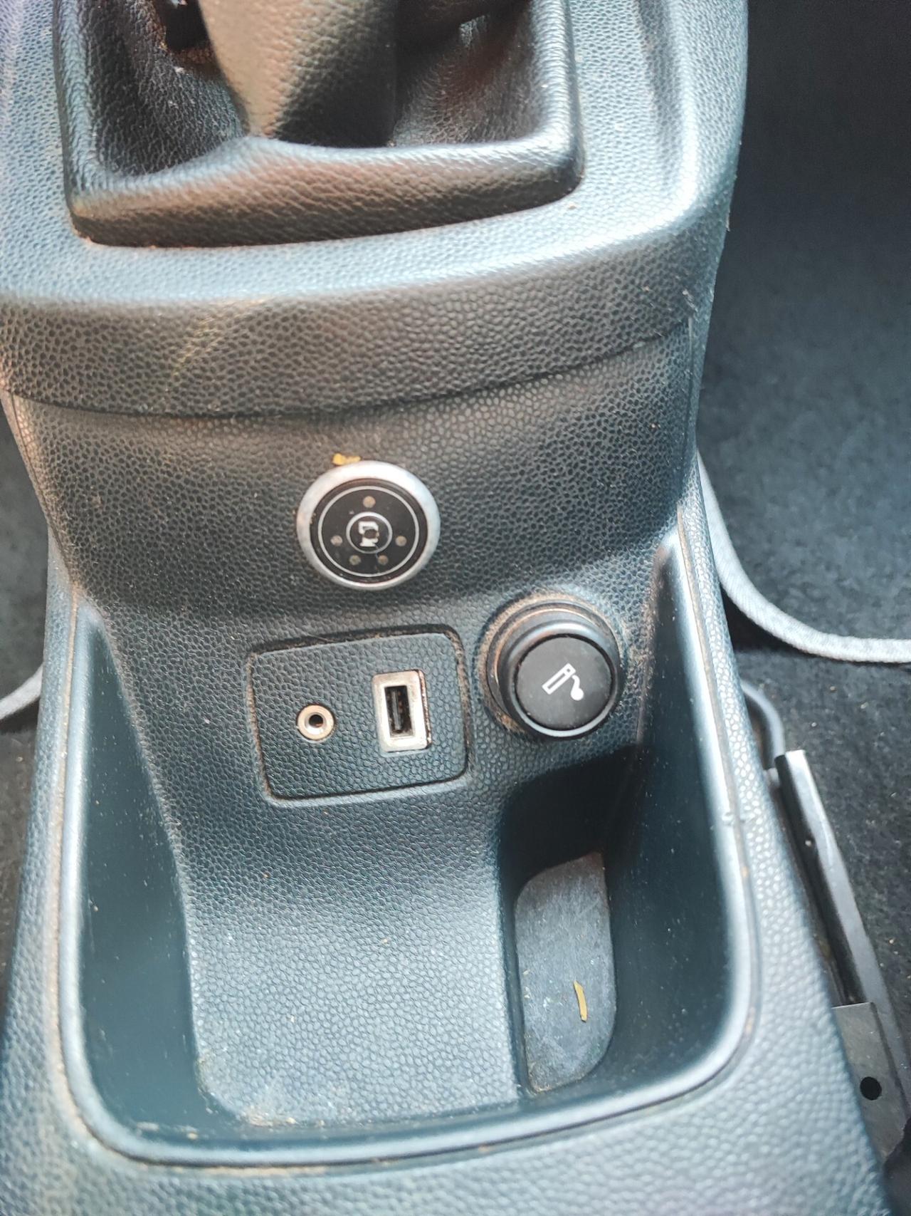 Ford Fiesta 1.4 3 porte Bz.- GPL Titanium