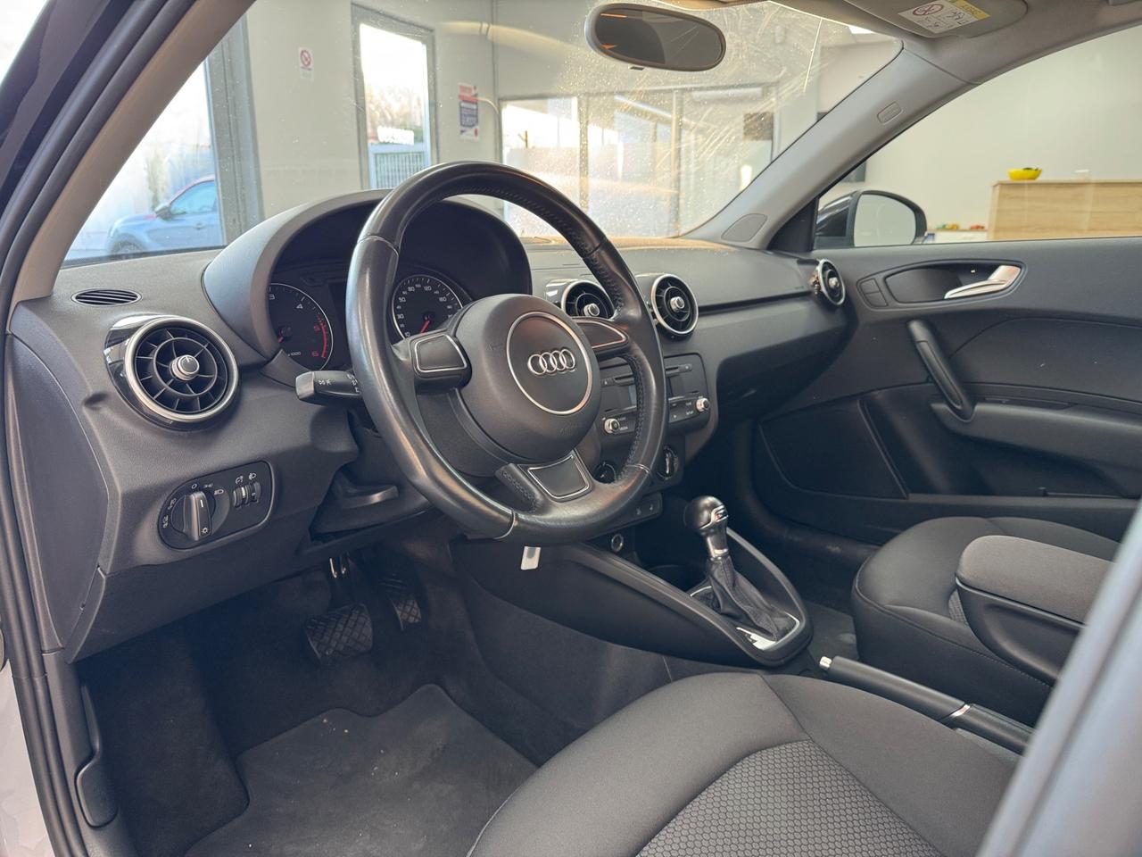 Audi A1 1.6 TDI S tronic Admired