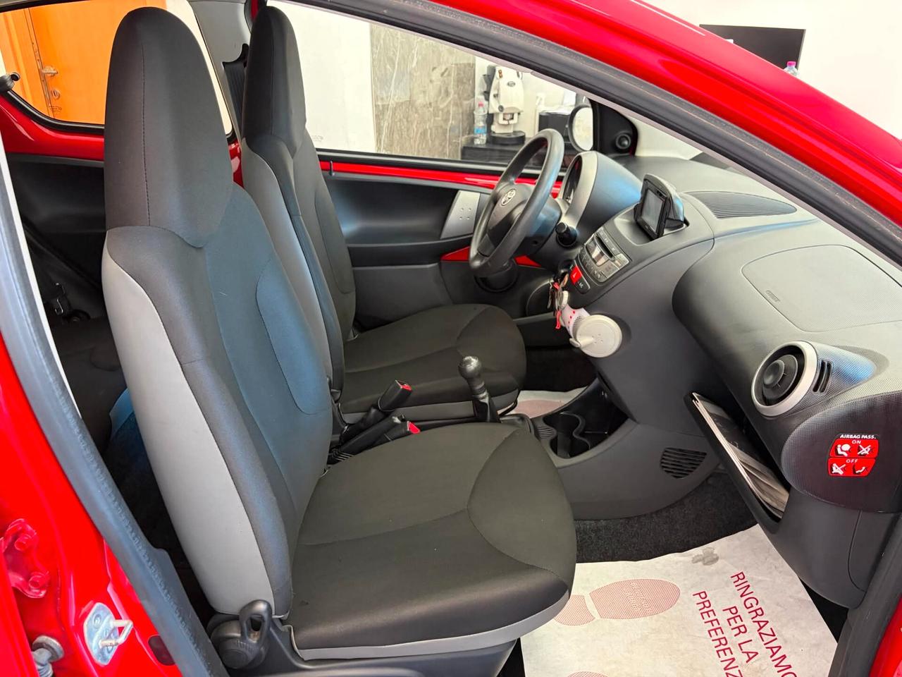 Toyota Aygo 1.0 68Cv Connect Led 12 MESI DI GARANZIA