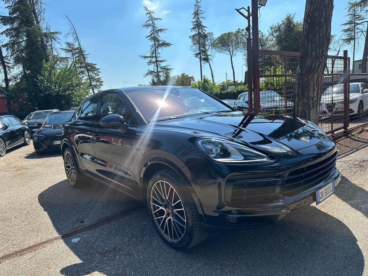 Cayenne Coupé 3.0 V6 E-Hybrid ROSSO CARTIER KAMERA *PROMO* FULL OPTIONAL