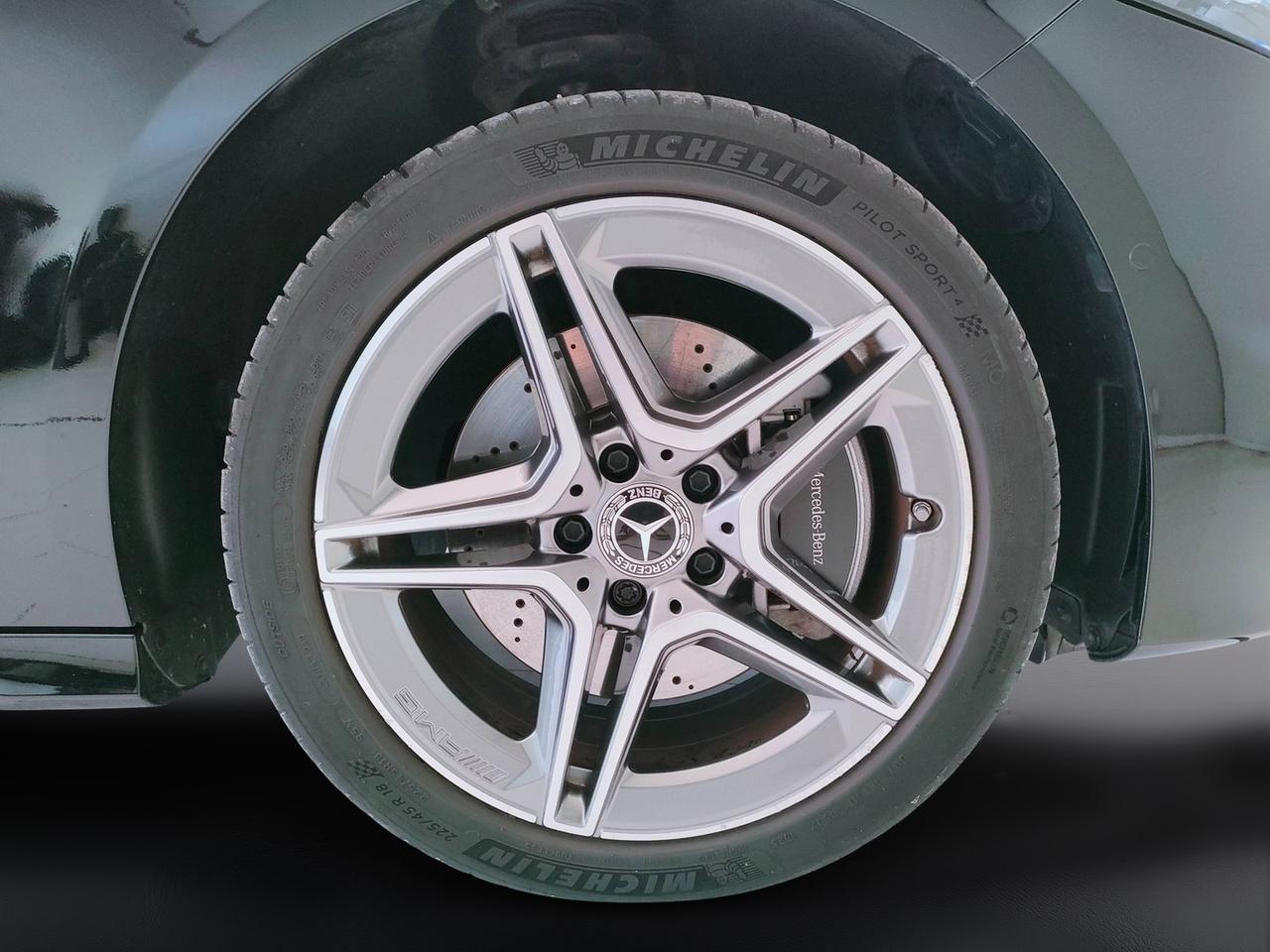 Mercedes-Benz Classe A - W177 2023 - A 250 e phev AMG Line Advanced Plus auto