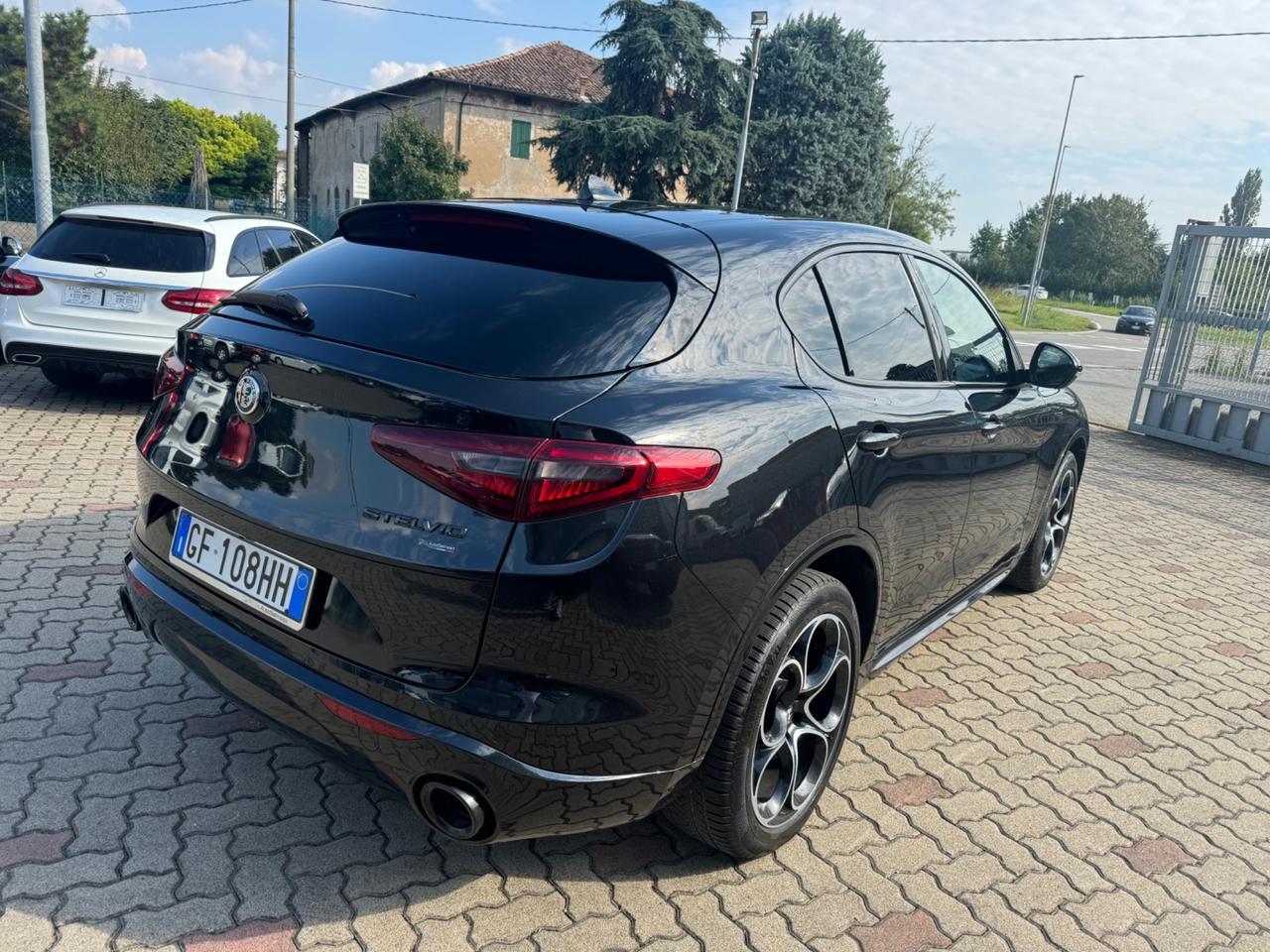 Alfa Romeo Stelvio 2.2 Turbodiesel 210 CV AT8 Q4 Veloce