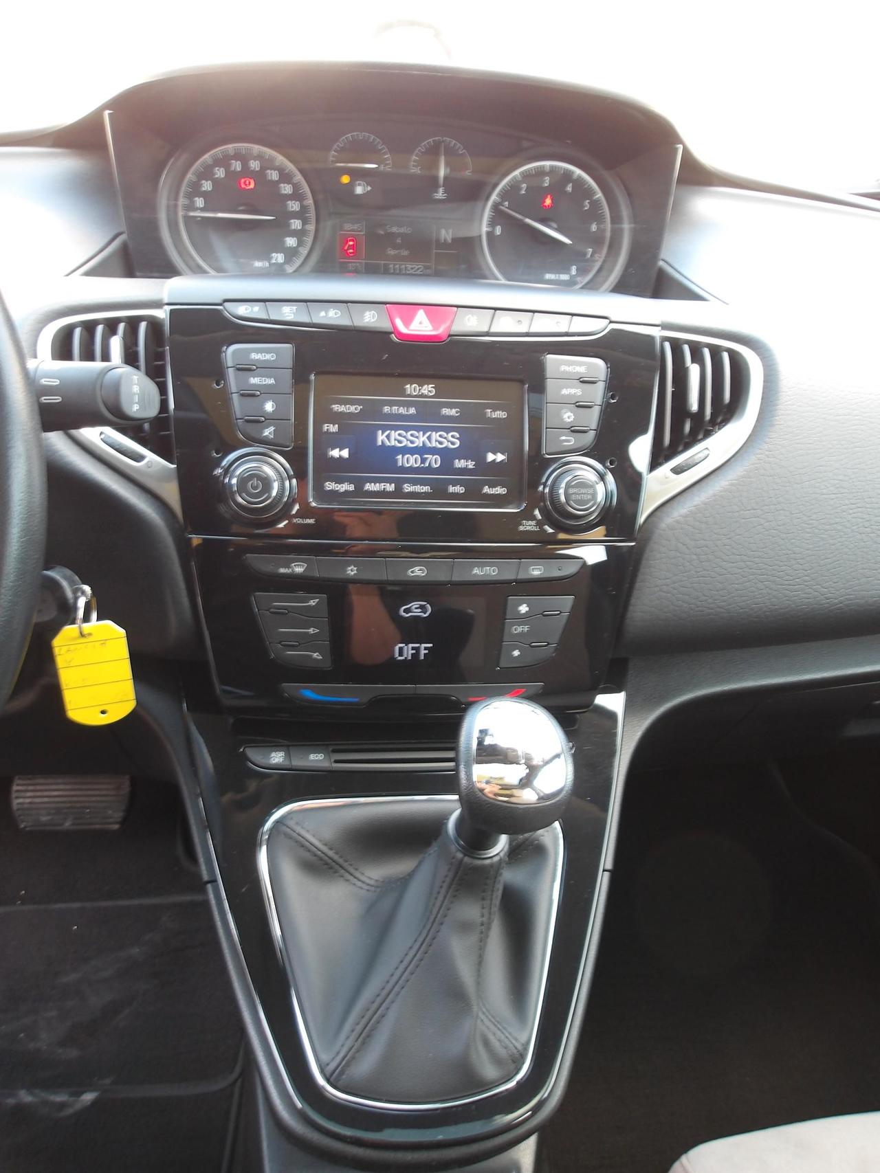 Lancia Ypsilon 5 Porte Ypsilon 0.9 t.air Gold 85cv dfn