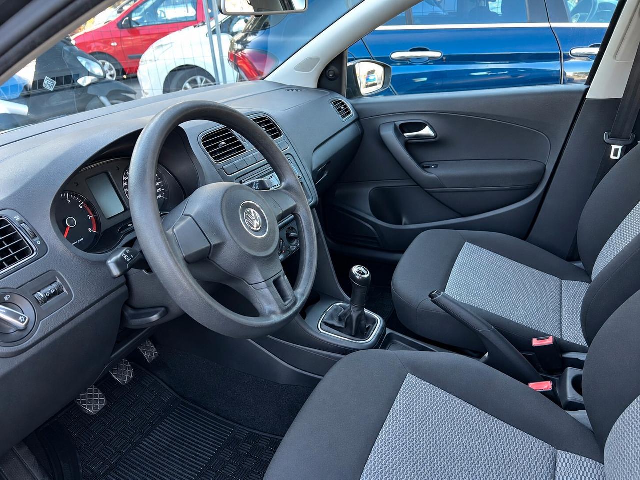 VOLKSWAGEN POLO 1.2 5P Trendline - 2010