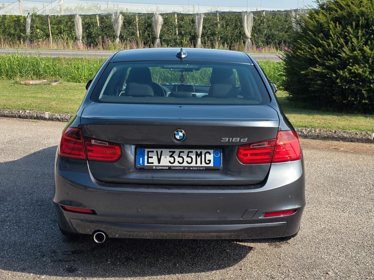 Bmw 318d 2014 automatico berlina