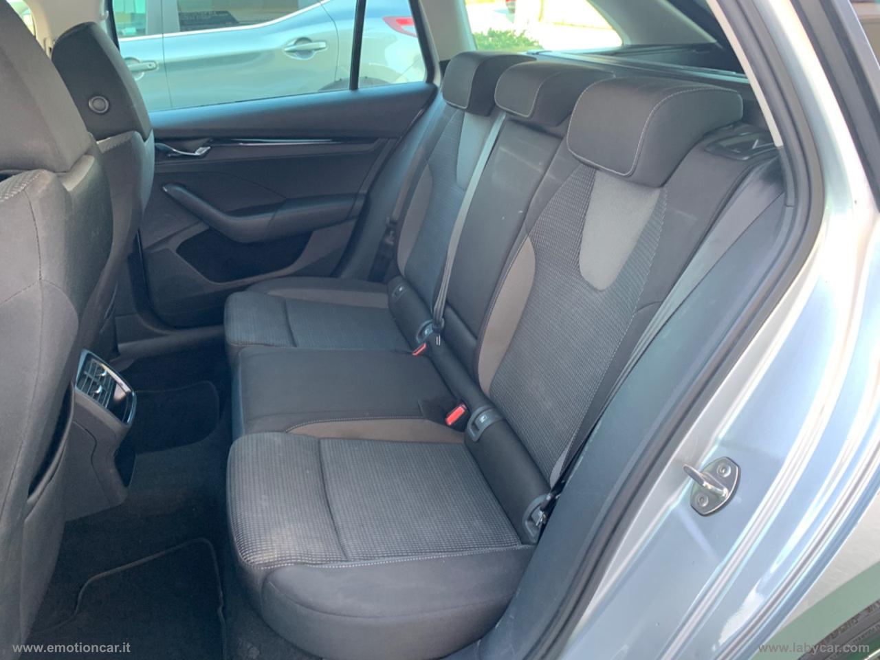 SKODA Octavia 2.0 TDI SCR 150CV DSG Wag. Exec. - 2022