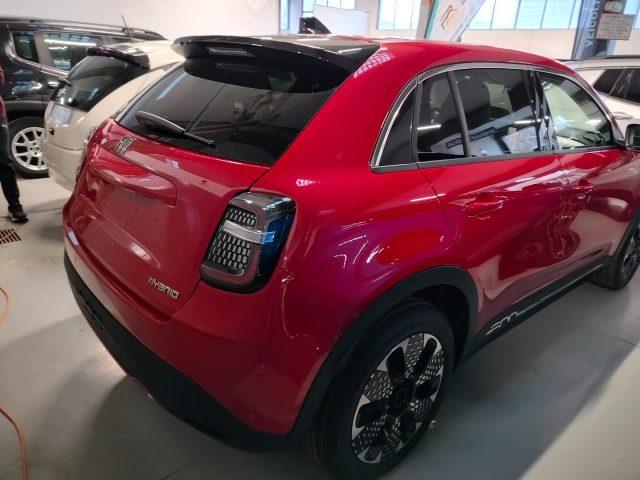 FIAT 600 Hybrid 110 CV DCT MHEV La Prima II