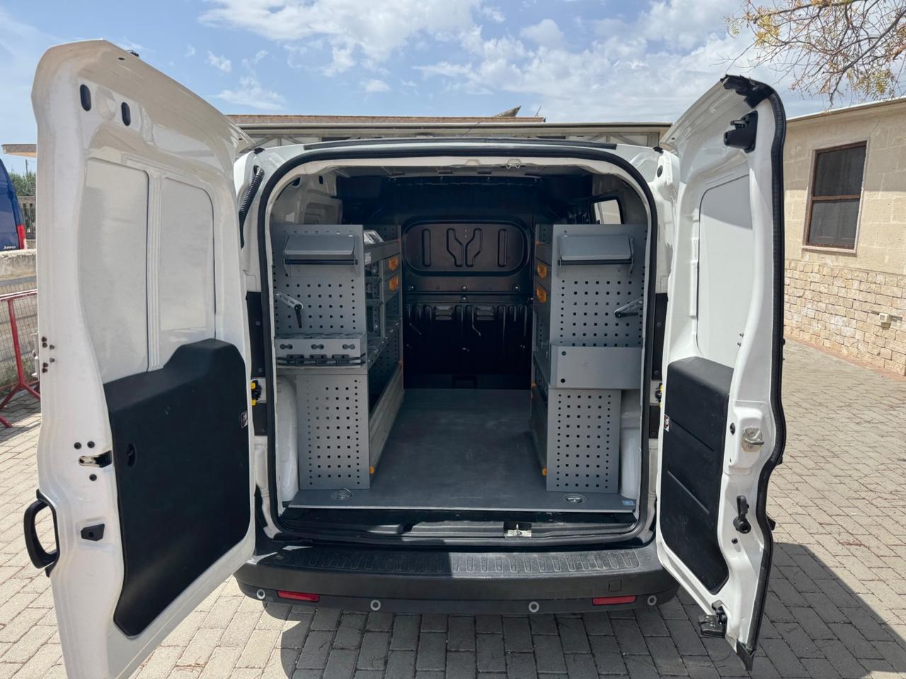 FIAT DOBLO CARGO 1.6 MJT 105 CV LOUNGE CH1