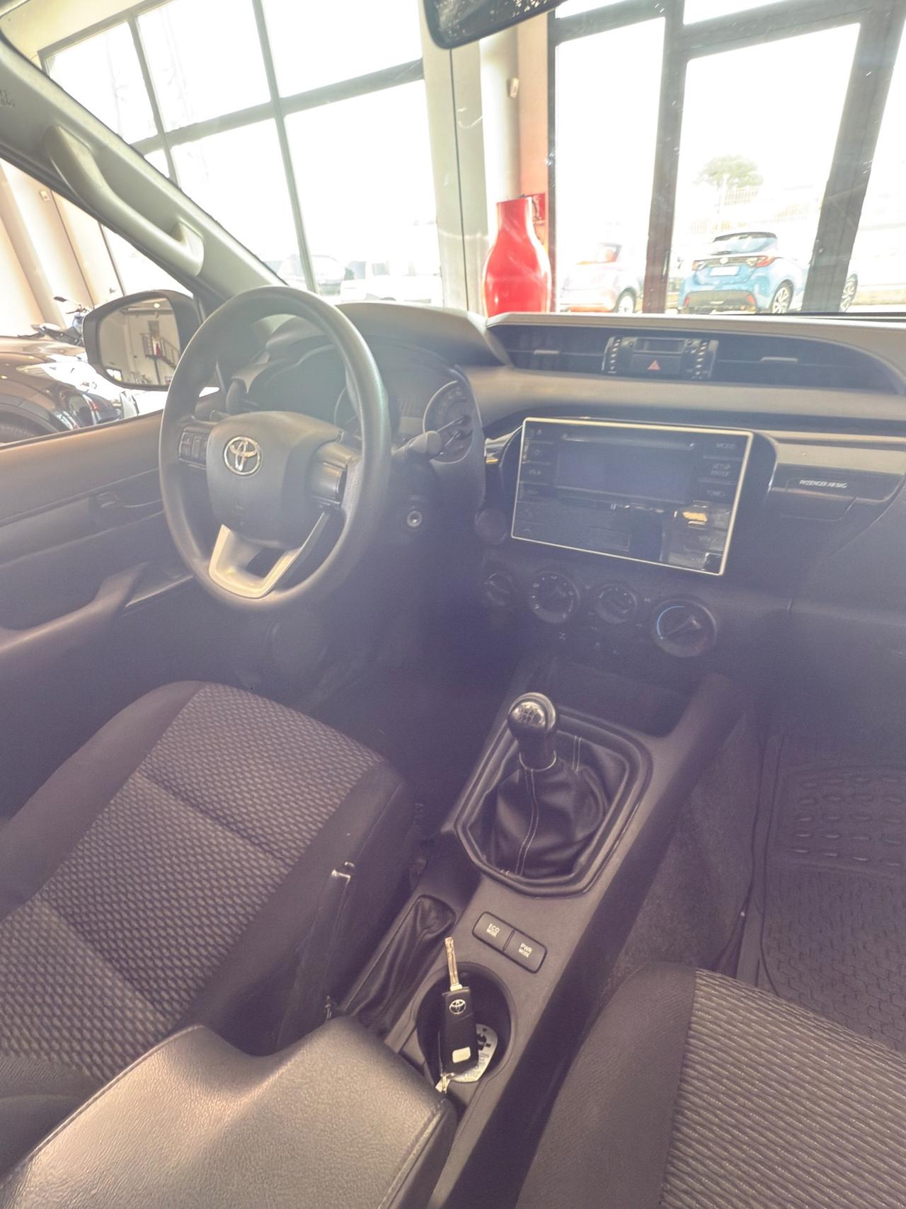 Toyota Hilux 2.4 D-4D 4WD 4 porte Double Cab Comfort