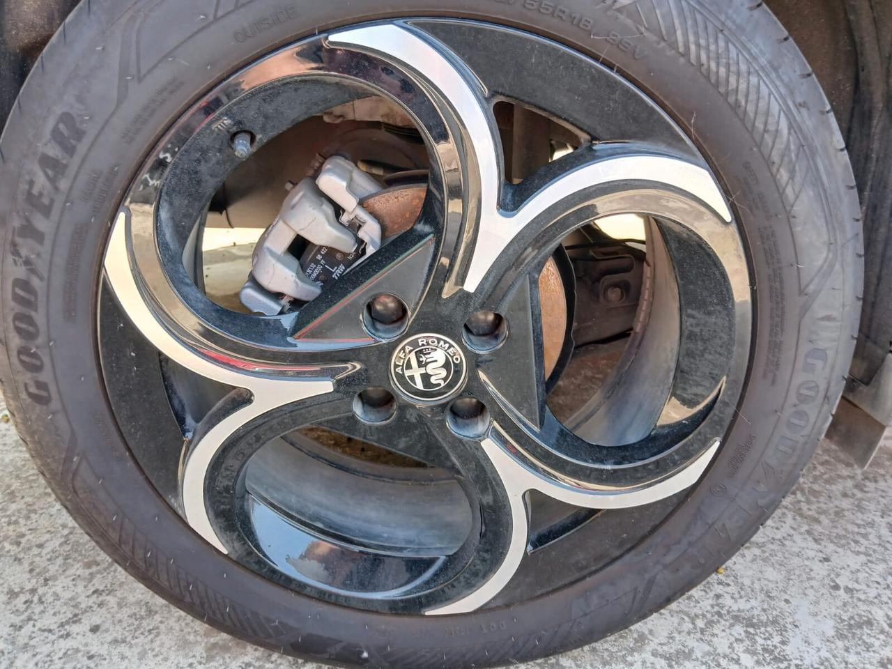 Alfa Romeo Junior 1.2 136 CV Hybrid eDCT6 Speciale