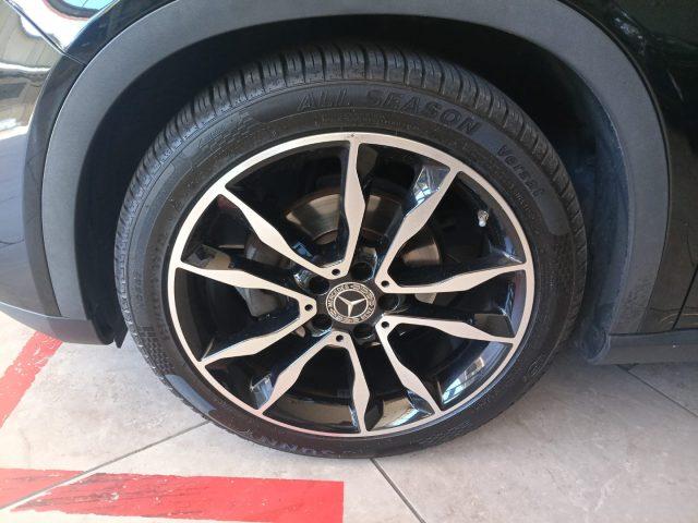 MERCEDES-BENZ GLA 200 d Automatic Premium