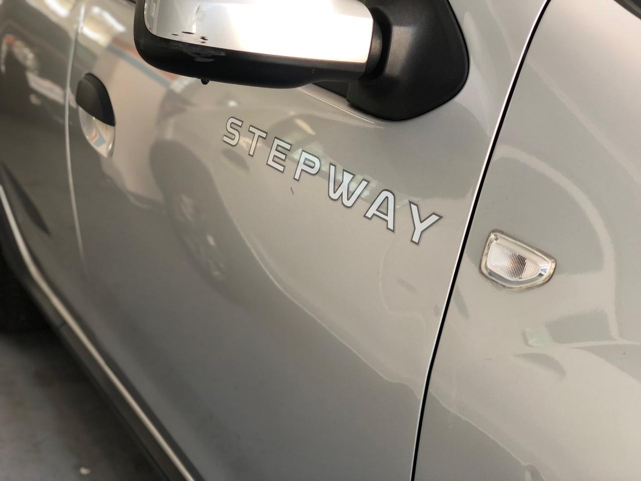 Dacia Sandero Stepway 900 TCe - Autonavigli