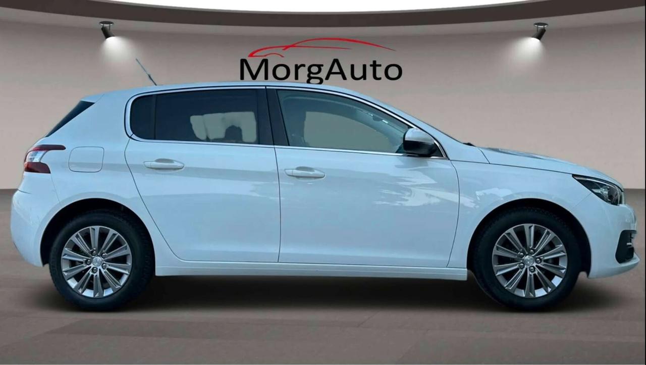 Peugeot 308 Berlina 5p. 1.5 bluehdi 131CV Allure