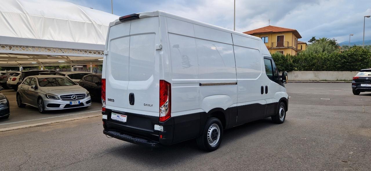 Iveco Daily 35-14 Tetto Alto - Passo Medio