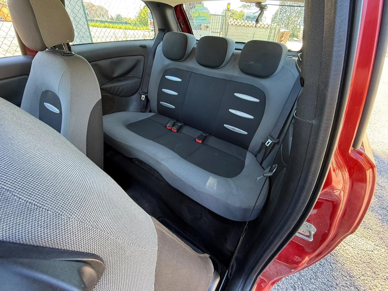 Lancia Ypsilon 1.2 Benzina Neopatentati uniproprietà