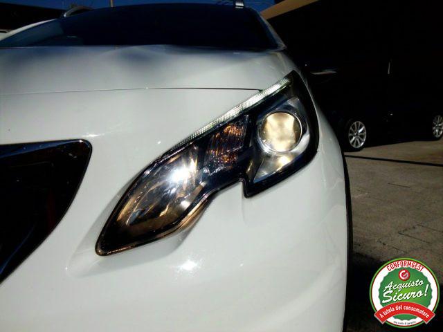 PEUGEOT 2008 BlueHDi 120 S&S Allure