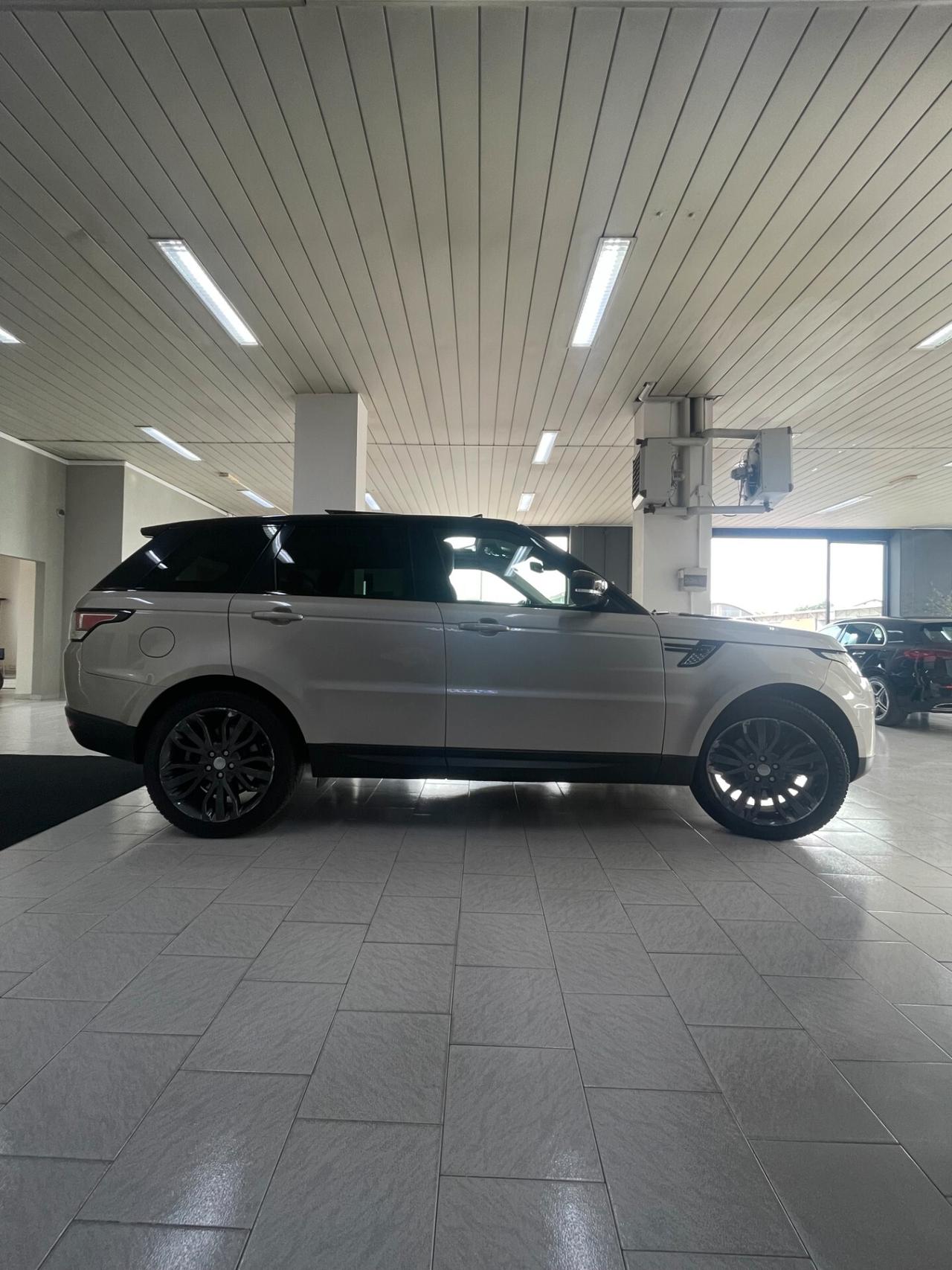 Land Rover Range Rover Sport 3.0 TDV6 HSE Dynamic