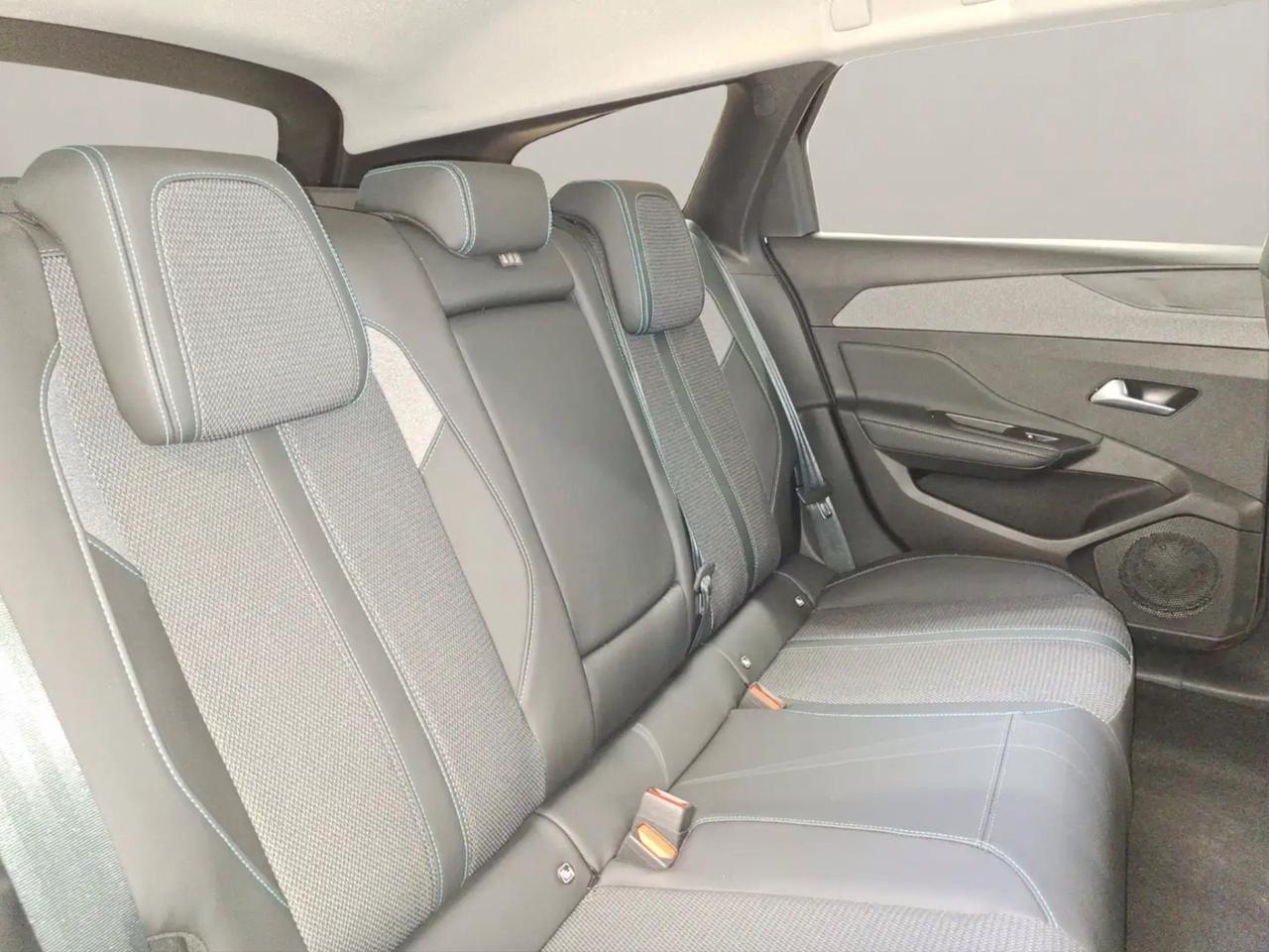 Peugeot 308 BlueHDi 130 S&S EAT8 SW Allure Pack Perfetta