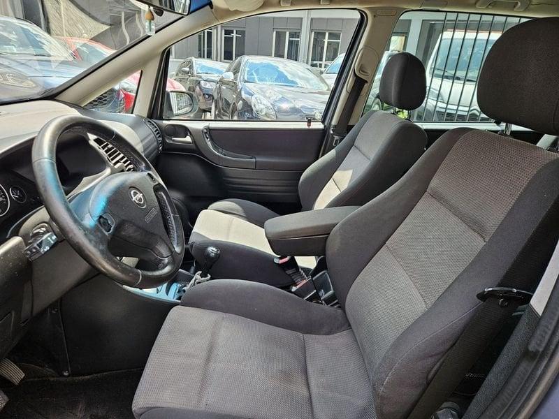 Opel Zafira Zafira 1.8 16v Elegance 7POSTI