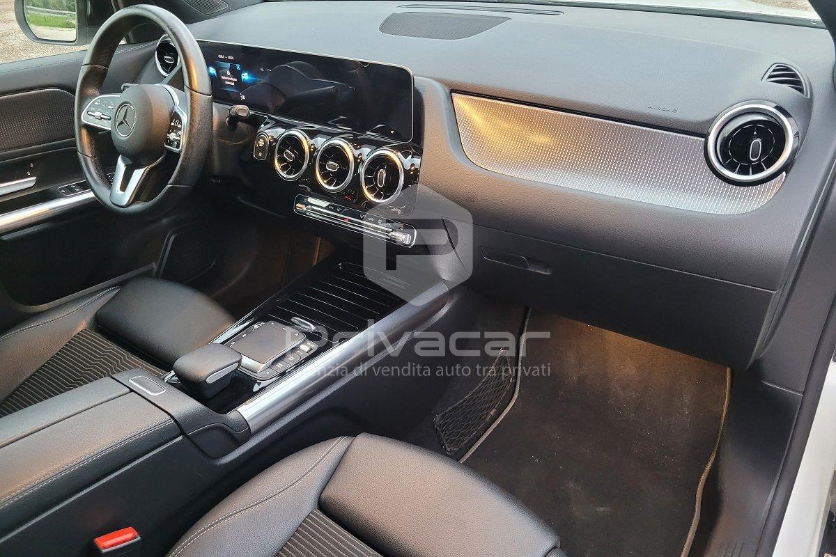 MERCEDES GLA 200 d Automatic Business