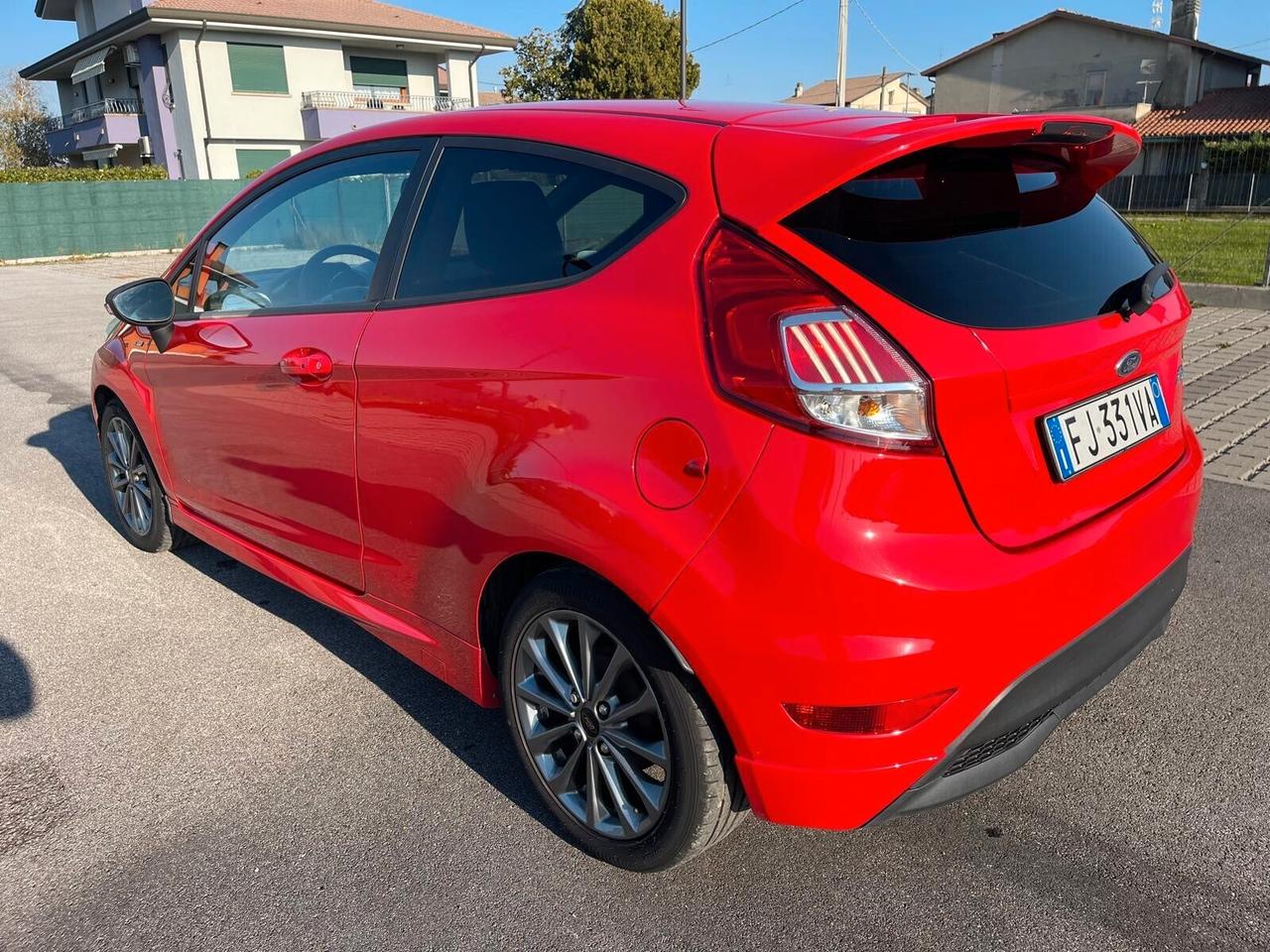 Ford Fiesta 1.5 TDCi 95CV 3 porte ST-Line -NEOPATENTATI