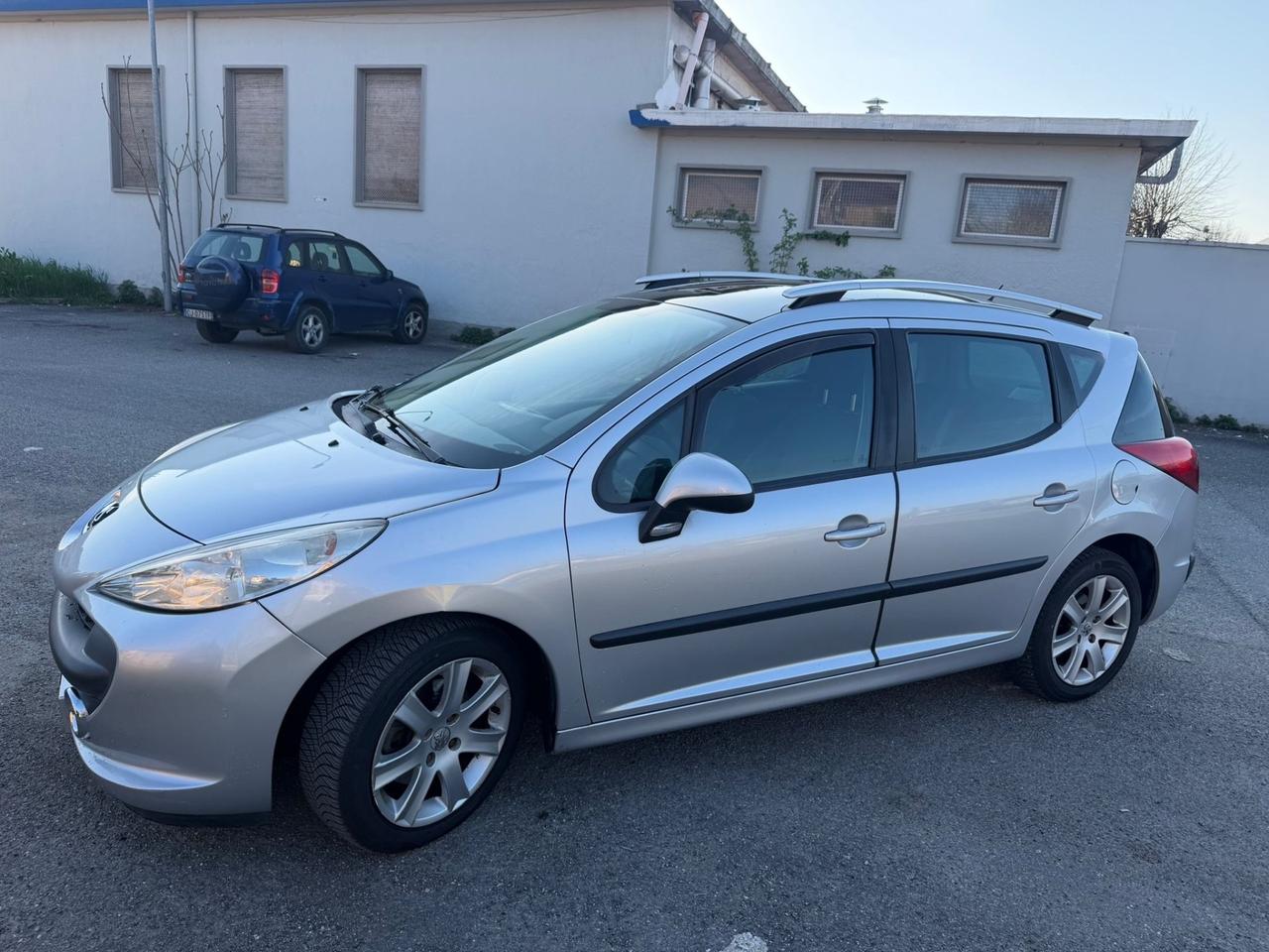 Peugeot 207 1.6 HDi DIESEL NEOPATENTATI