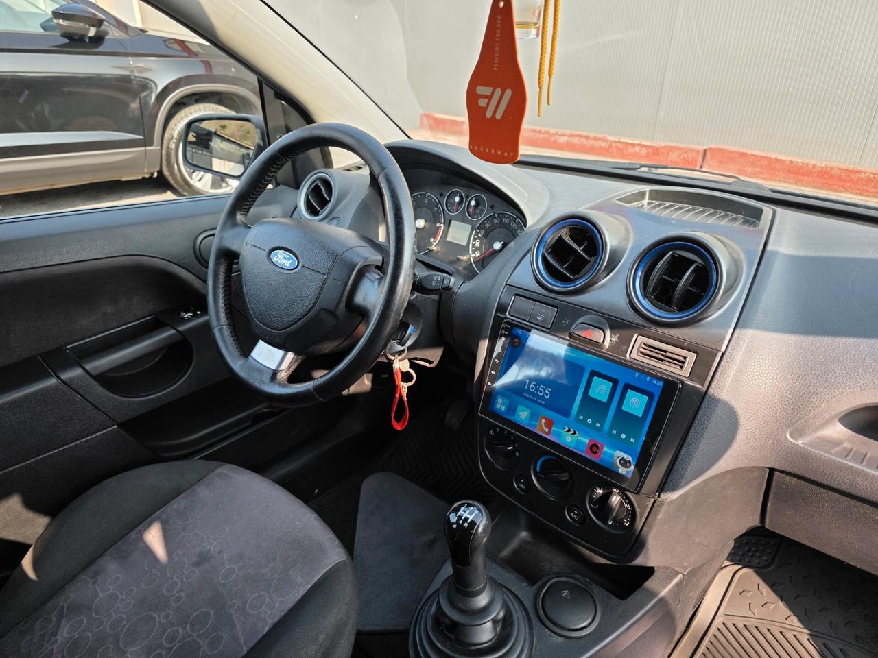 Ford Fiesta 1.4 TDCi 5p. Neopatentati