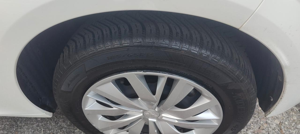 Peugeot 208 BlueHDi 100 Stop&Start 5 porte Active Pack