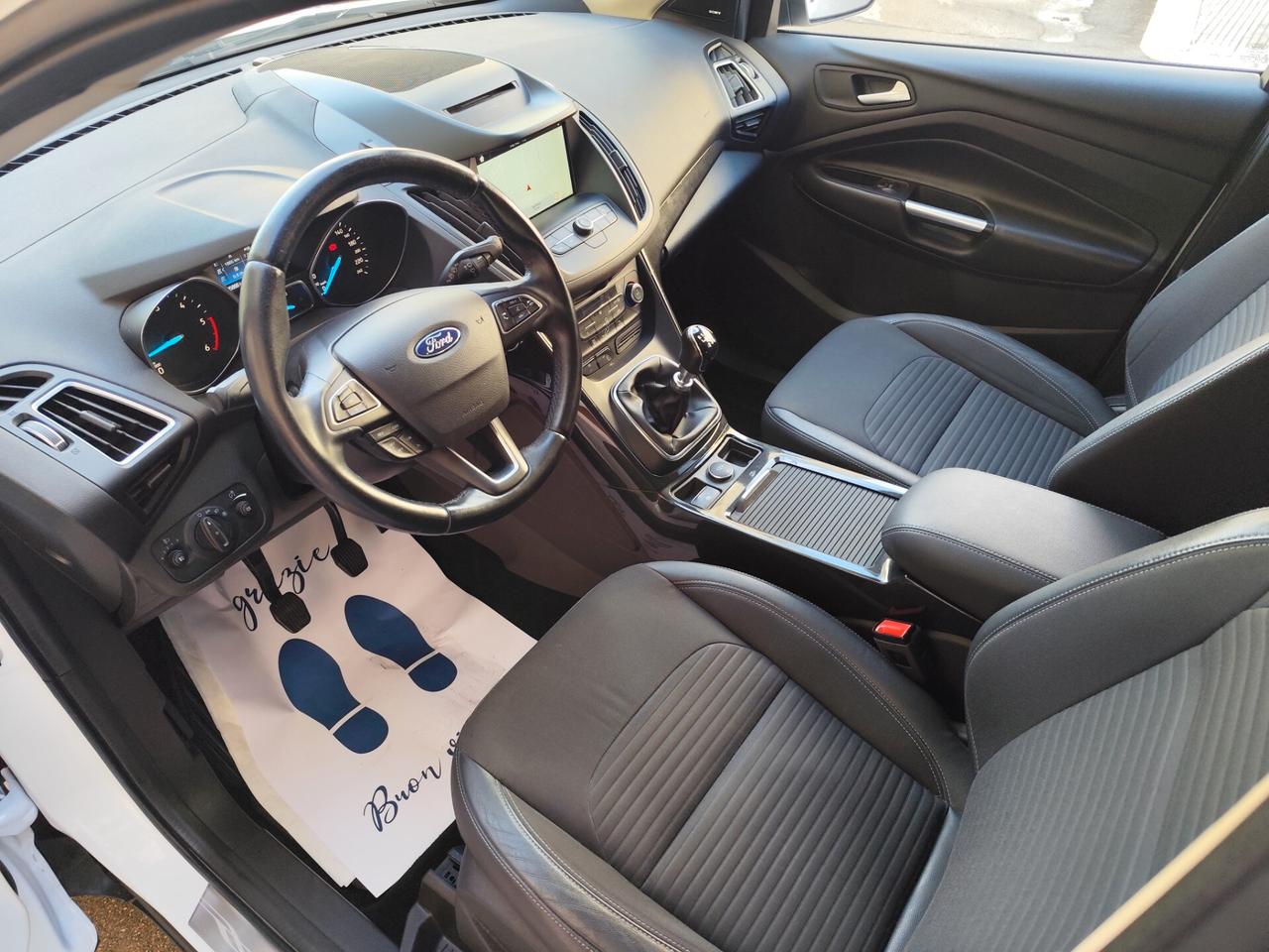 Ford Kuga 1.5 TDCI 120CV 2WD Titanium