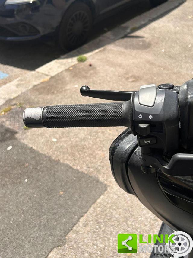 YAMAHA T-Max 500 T-Max 500 XP ABS