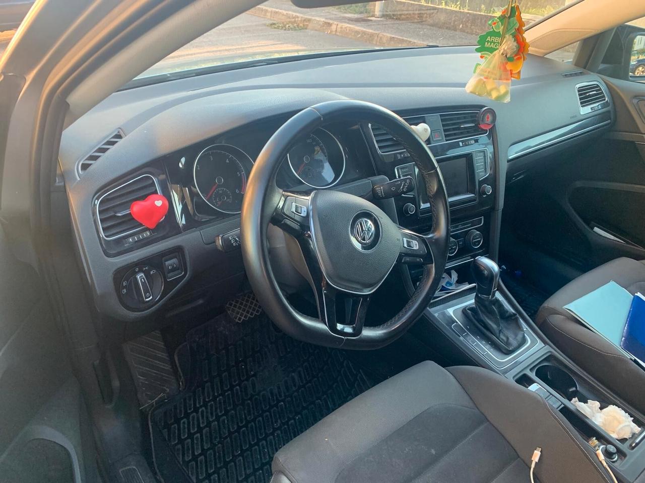 Volkswagen Golf 2.0 TDI DSG 5p. GTD