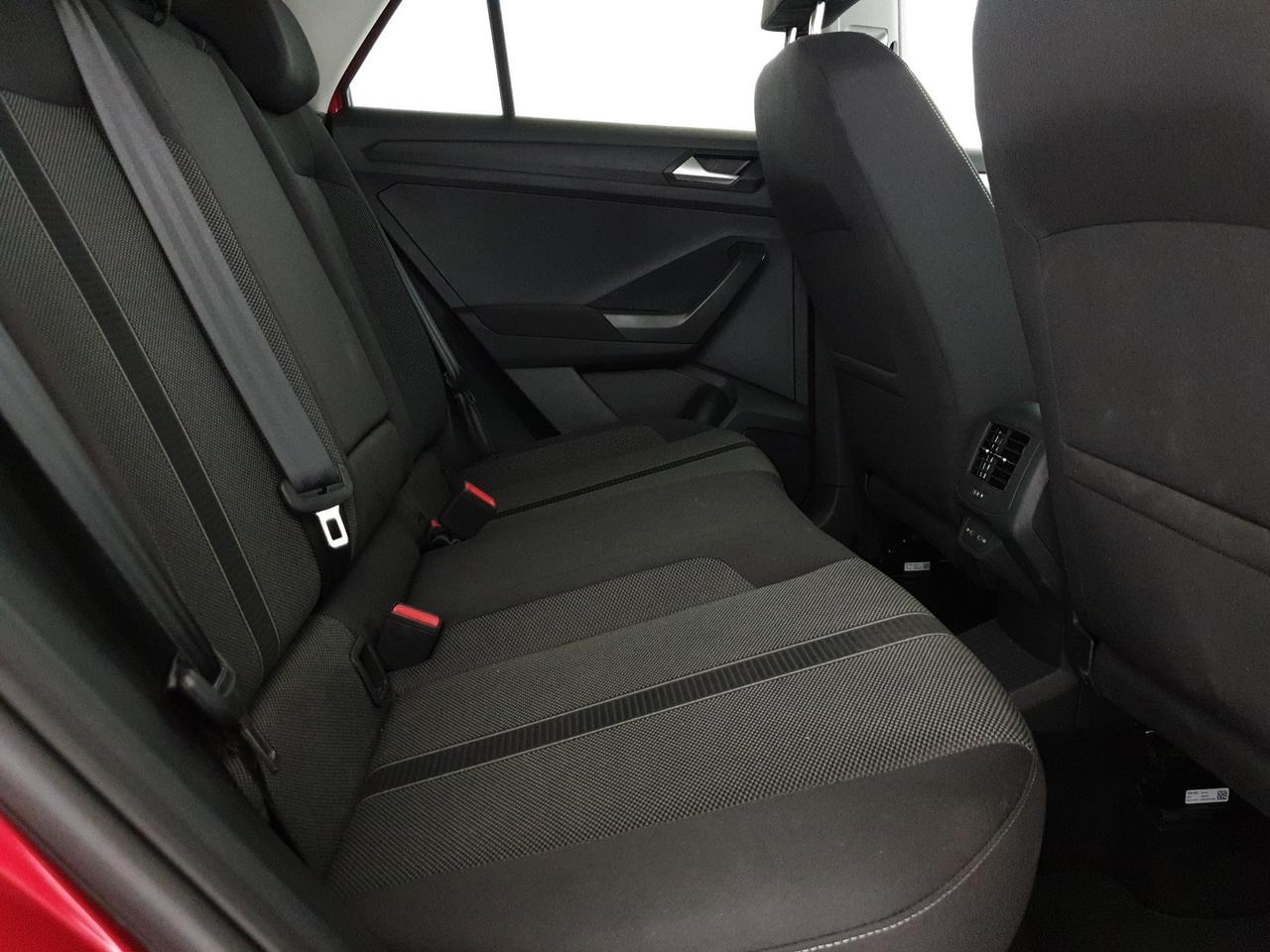 Volkswagen T-Roc 1.5 tsi sport dsg