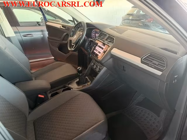 VOLKSWAGEN Tiguan 1.6 TDI SCR Sport R-Line