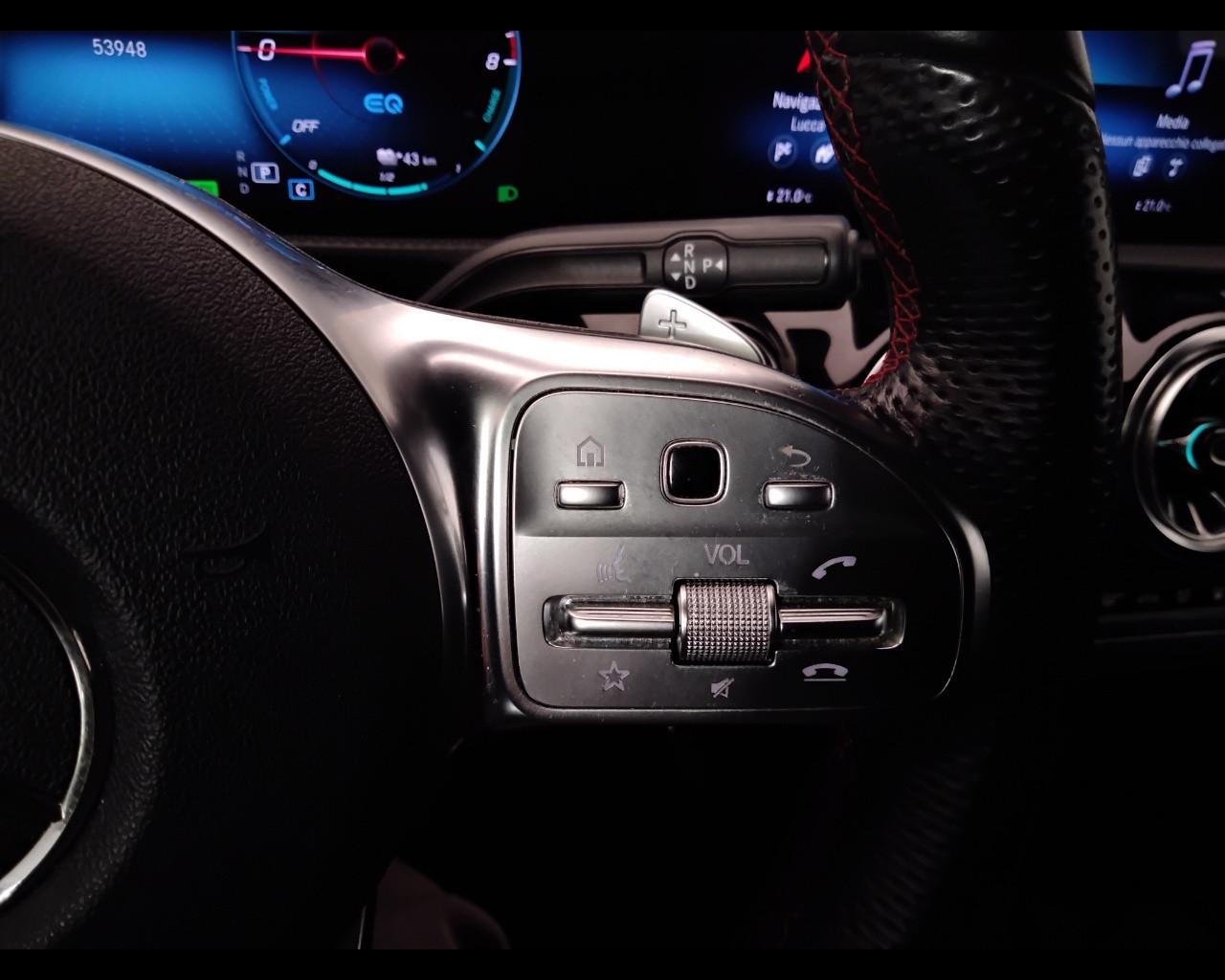 Mercedes-Benz Classe A - W177 2018 - A 250 e phev (eq-power) Premium auto