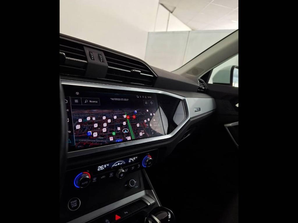 Audi Q3 35 1.5 TFSI Evo2 Business S tronic