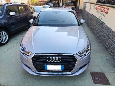 Audi A3 2.0 Stronic Business 150cv - 2020