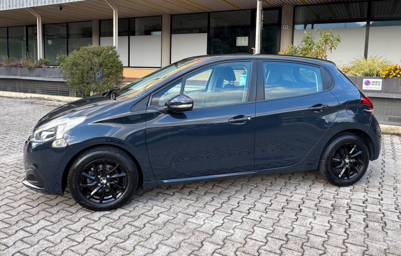 Peugeot 208 BlueHDi 75 5 porte Allure