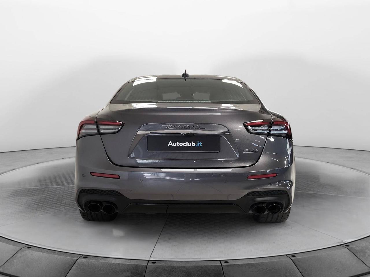 Maserati Ghibli Gransport 330cv