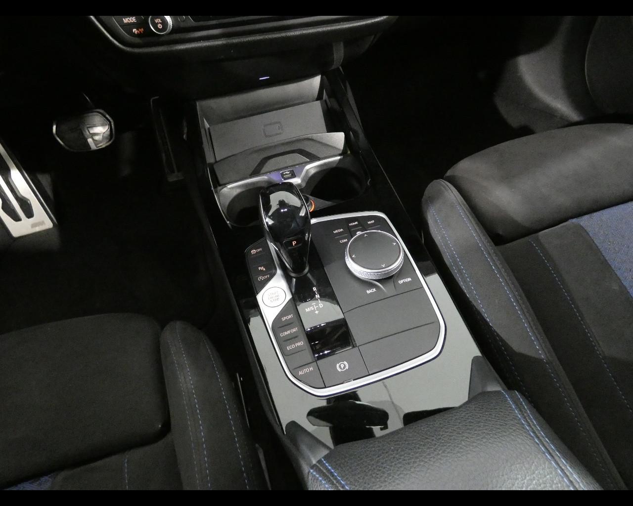 BMW Serie 1 (F40) - 120d 5p. Msport