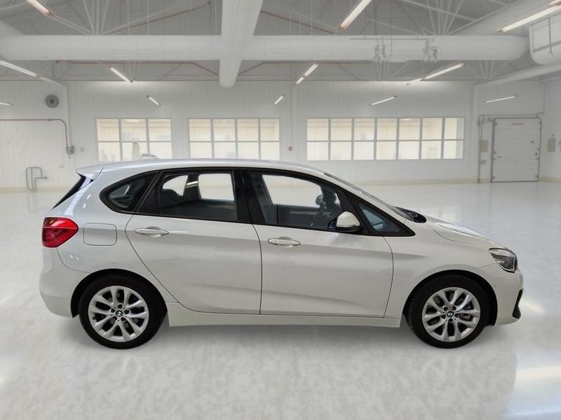 BMW 225 e ACTIVE TOURER iPerformance Business autom.
