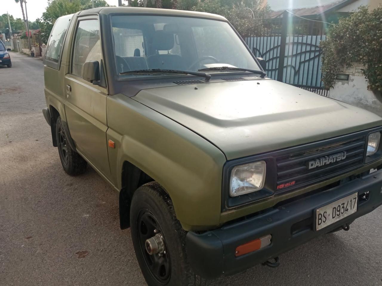Daihatsu Feroza GANCIO TRAINO 4X4 TOP CORTO, NEO PATENTATI - AUTO STORICA - BOLLO ESENTE -